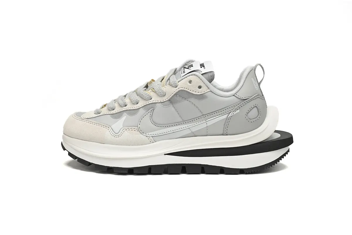 Sacai x VaporWaffle 3.0 Pale DD1875-108