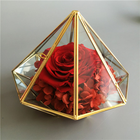 Diamond red