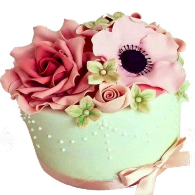 Fondant Cake To Burn the Love