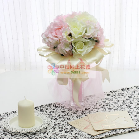 Simulated flowers, holding flowers, depend on each other for a lifetime