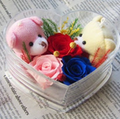 Preserve flowers. Two little ones are not guessing