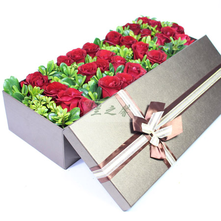 1314 Rose Gift Box-A Lifetime