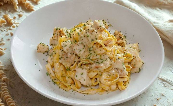 Fettuccine Chicken Alfredo