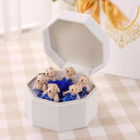 Preserve flowers Bear