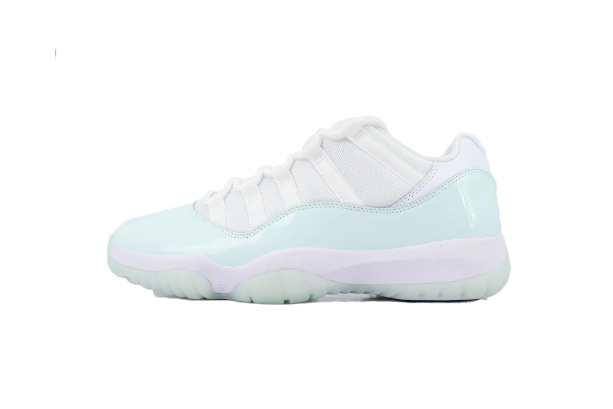 Air Jordan 11 Retro Low 'Igloo' AH7860-103