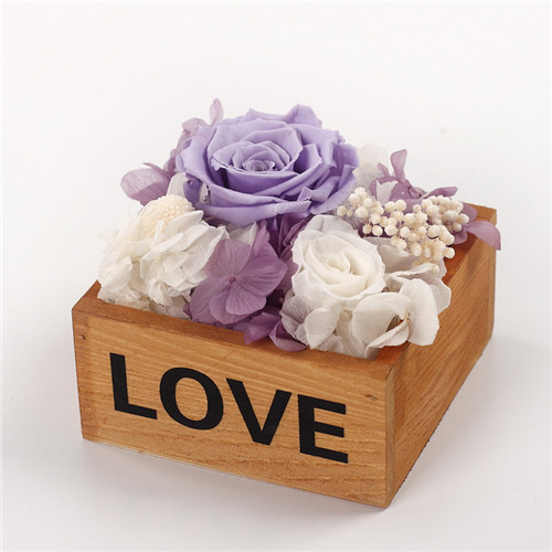 Preserve flowers and wood box love light purple