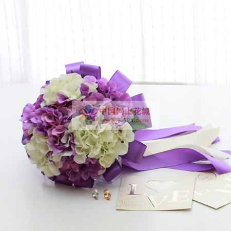 Simulated flowers and bouquets together until old age