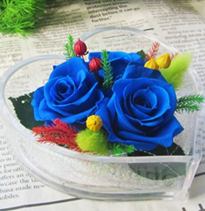 Preservation of flowers, Three Flowers of Heart Box